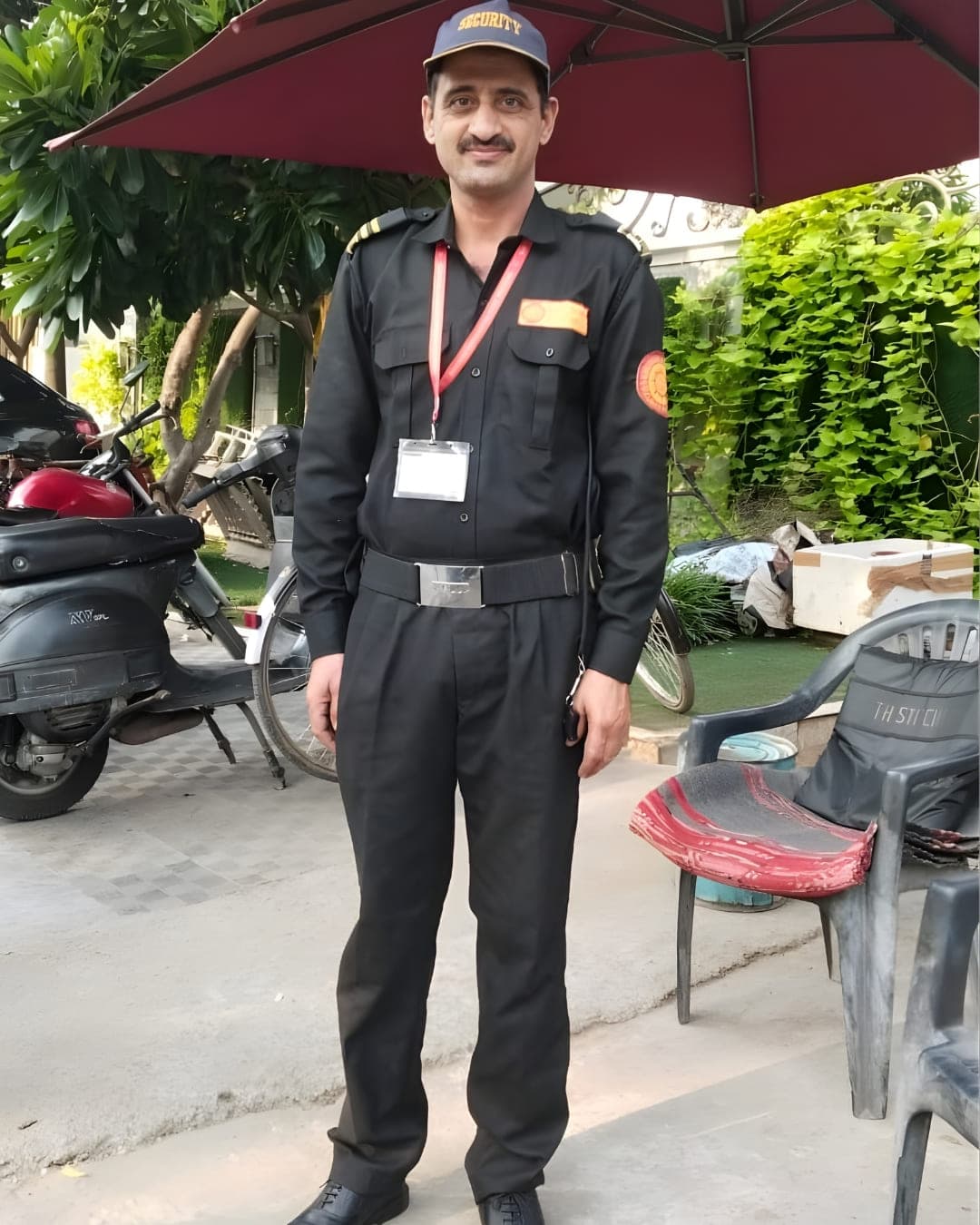 Rakshak Command professional security guard on duty